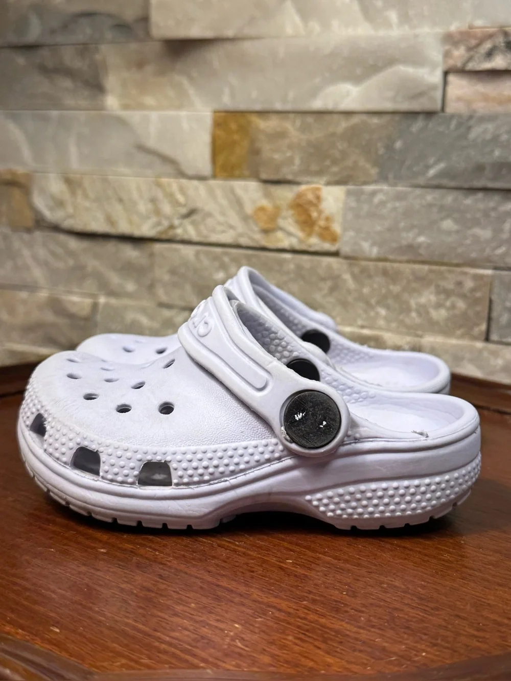 Child’s Sz 6 Classic Crocs Light Purple Water Beach Boat Shoes Clogs Mules EUC
